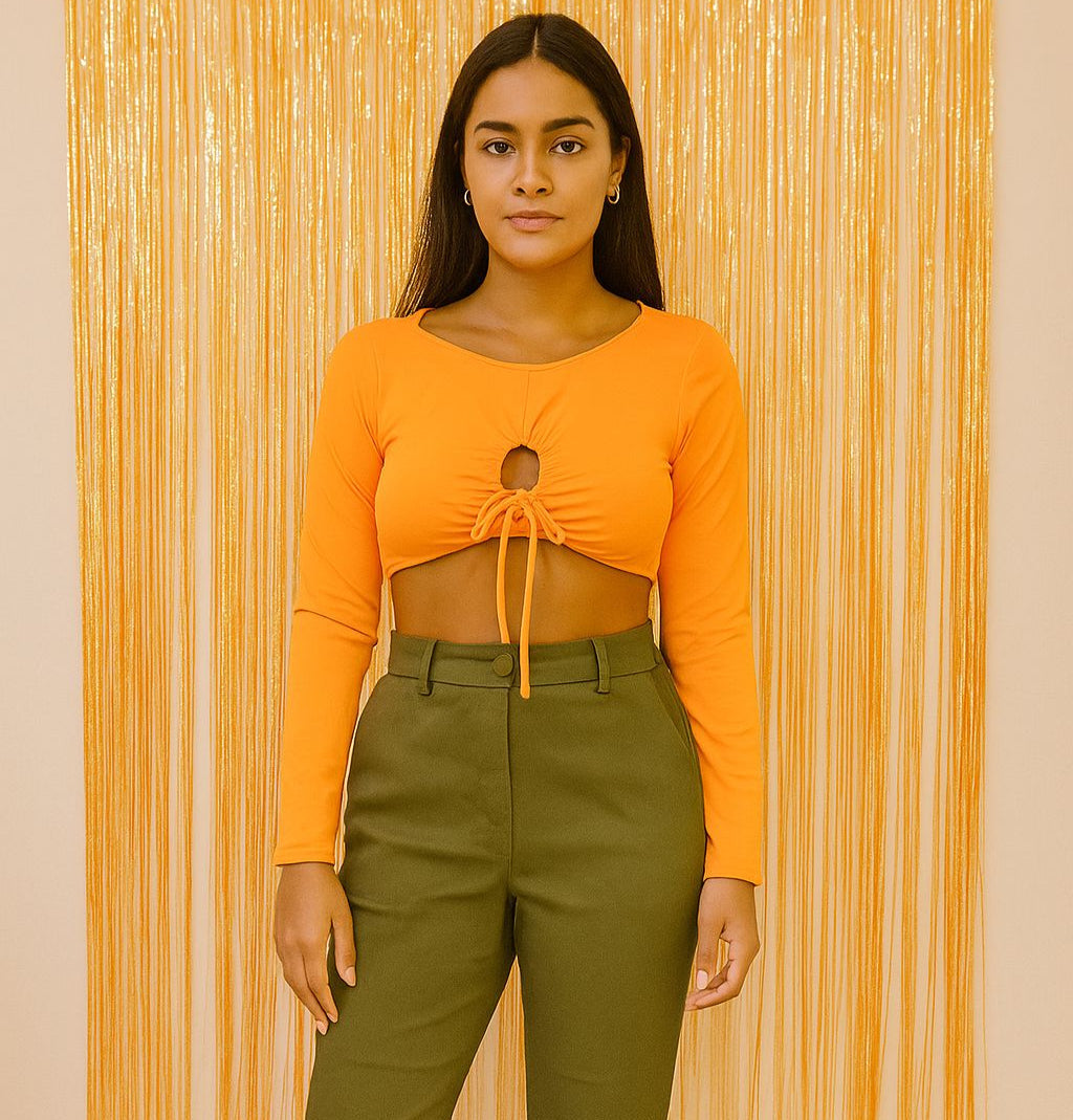 Cropped Manga Longa Neon