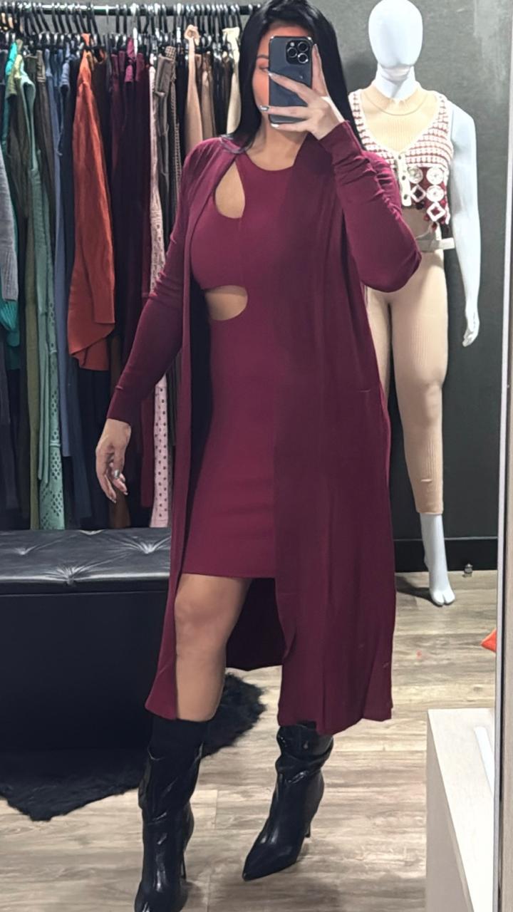 Vestido Com Recorte