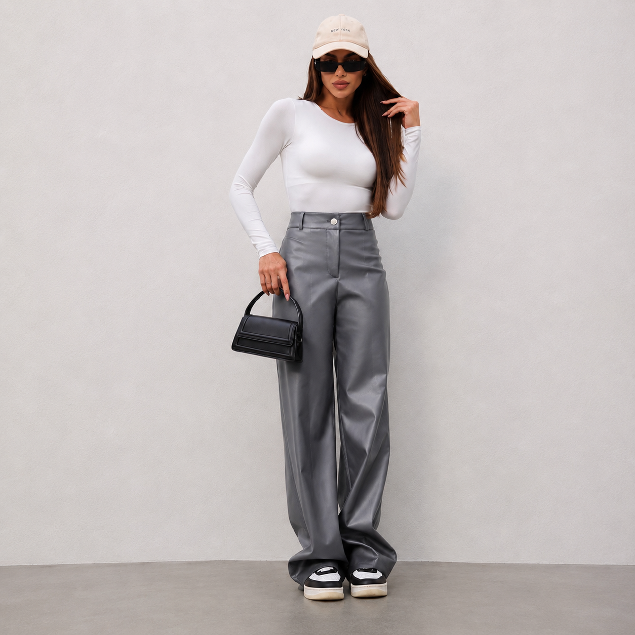 Calça Courino