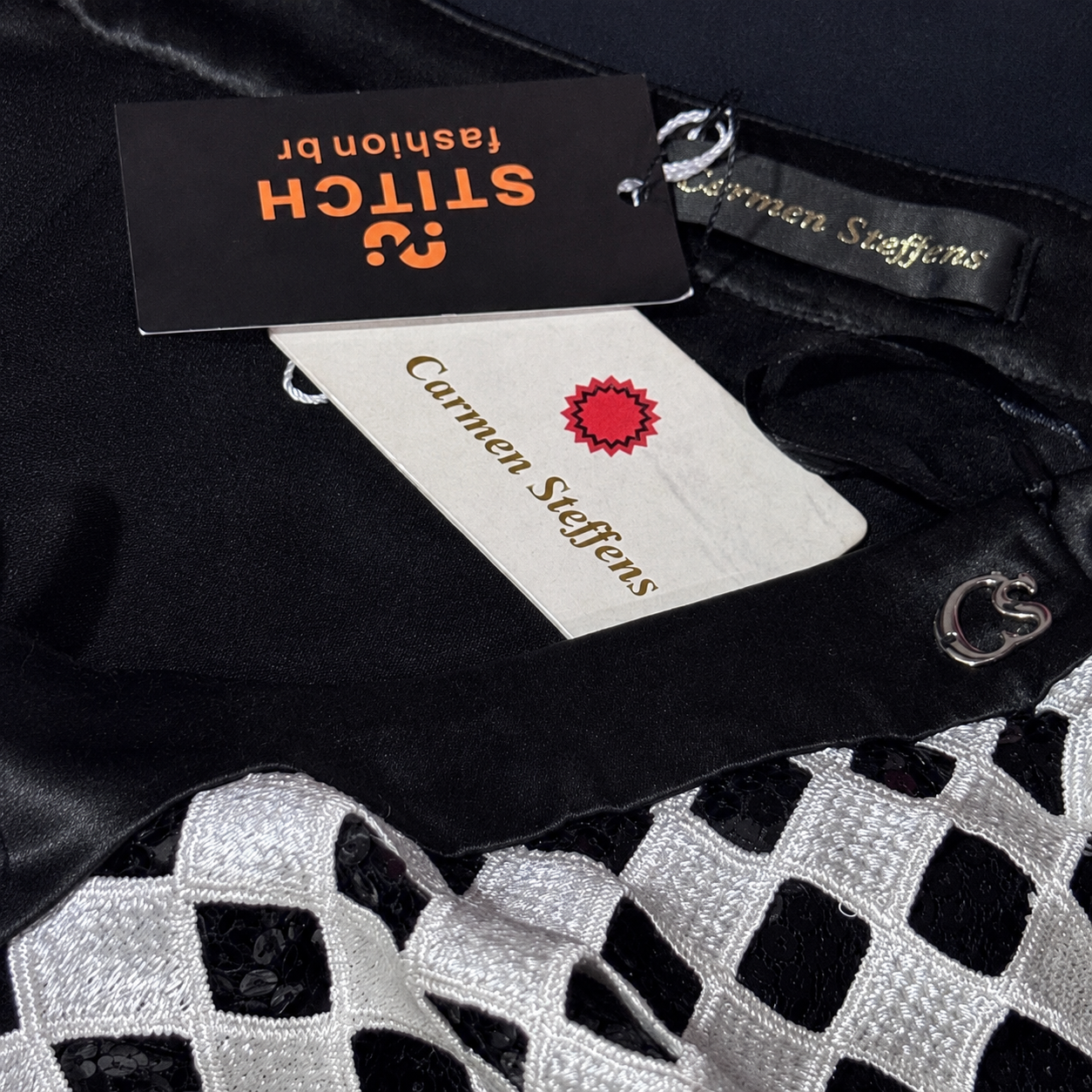 Saia Alfaiataria + Aplicação Paitê CARMEN STEFFENS
