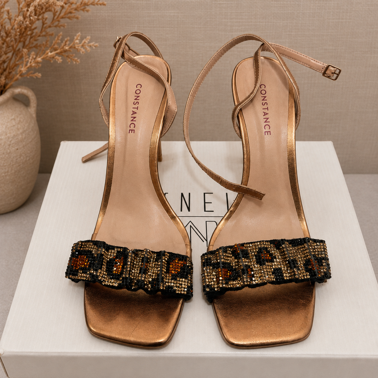 Sandália Animal Print Strass