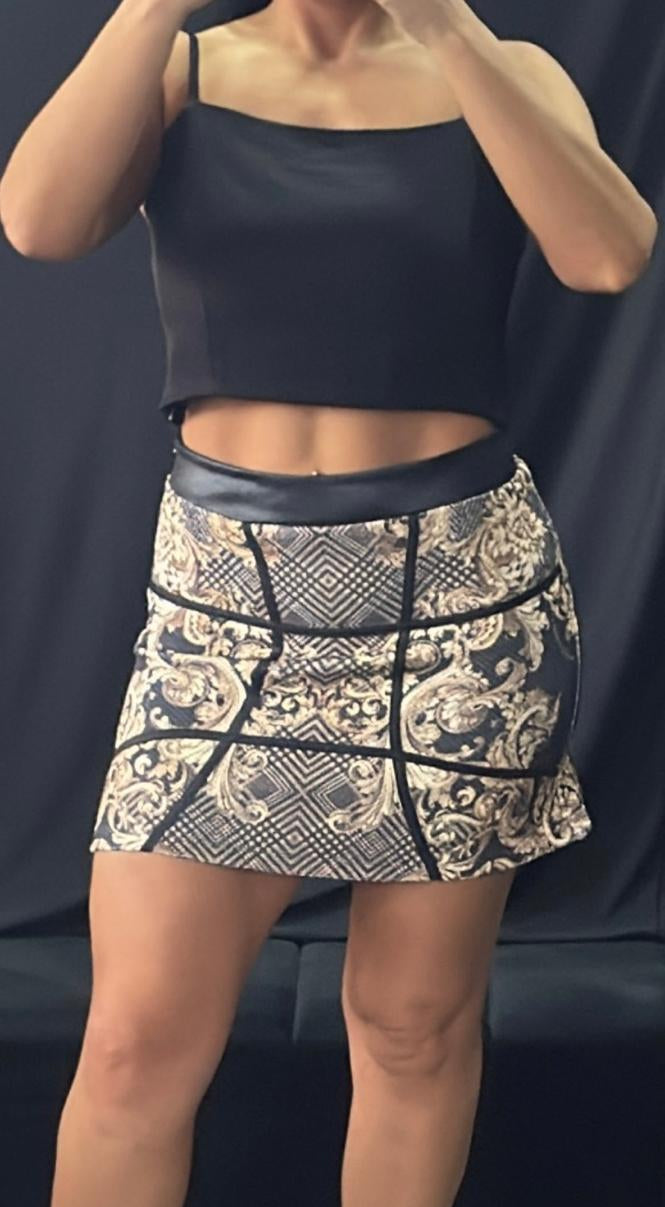 Saia Estampada + Recorte Em Courino  CARMEN STEFENS