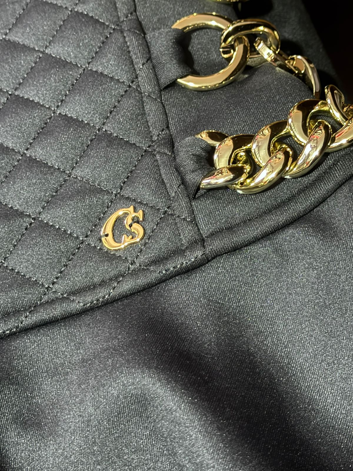 Saia + Aplicação Correntes Lateral CARMEN STEFFENS