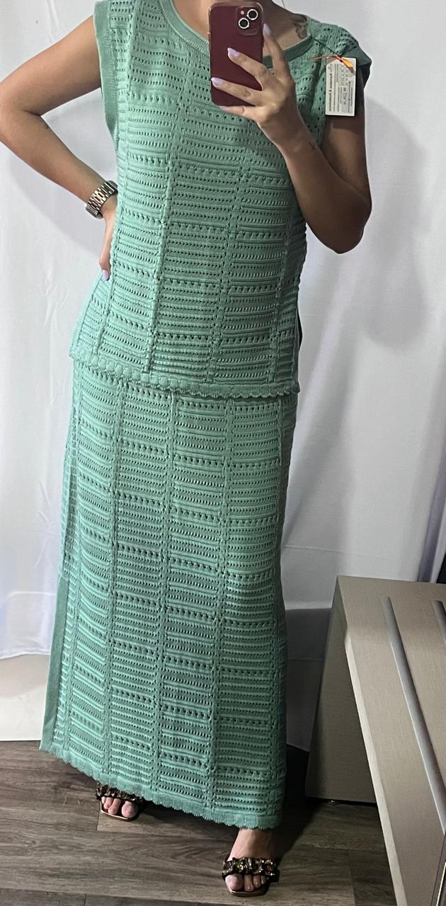 Conjunto Tricô Saia + Blusa