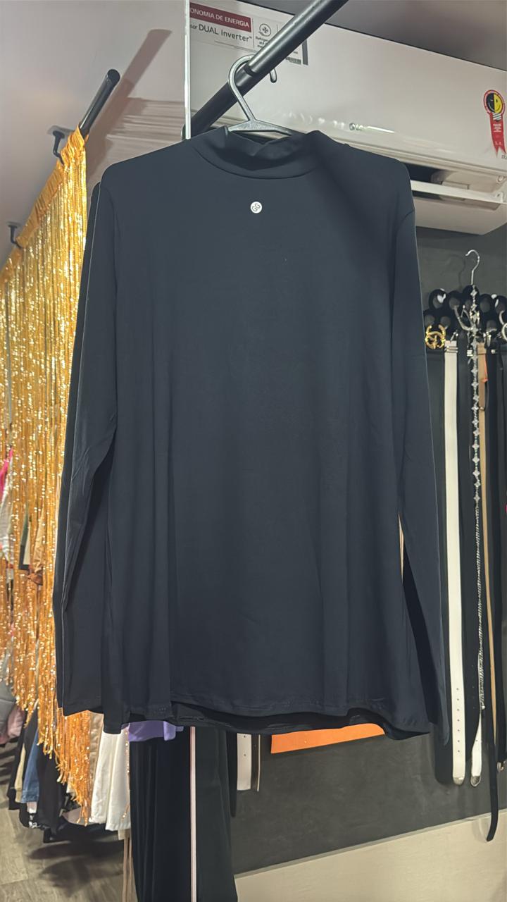 Blusa Basica Gola Alta