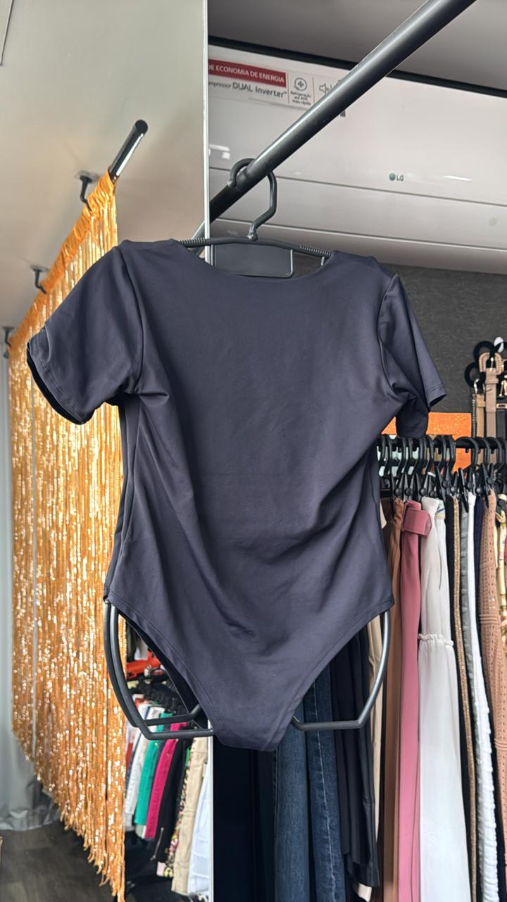 Body Manga Curta PluzSize