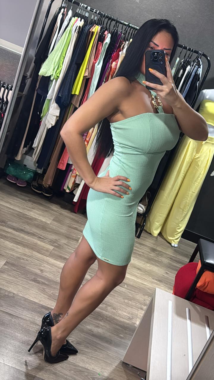 Vestido Gola + Aplicação