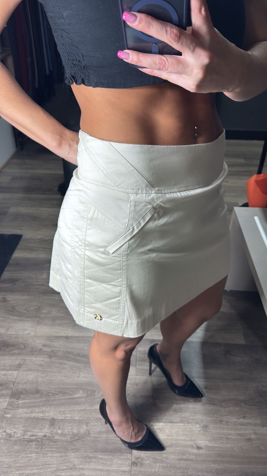 Saia Sarja CARMEN STEFFENS