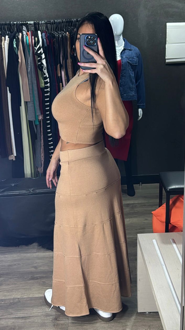 Conjunto Tricô Saia + Blusinha