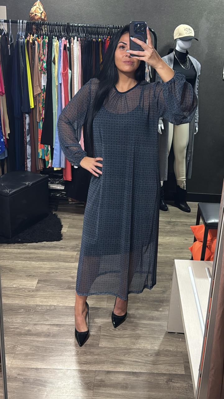 Vestido Longo + Manga Longa Tule Sobreposição