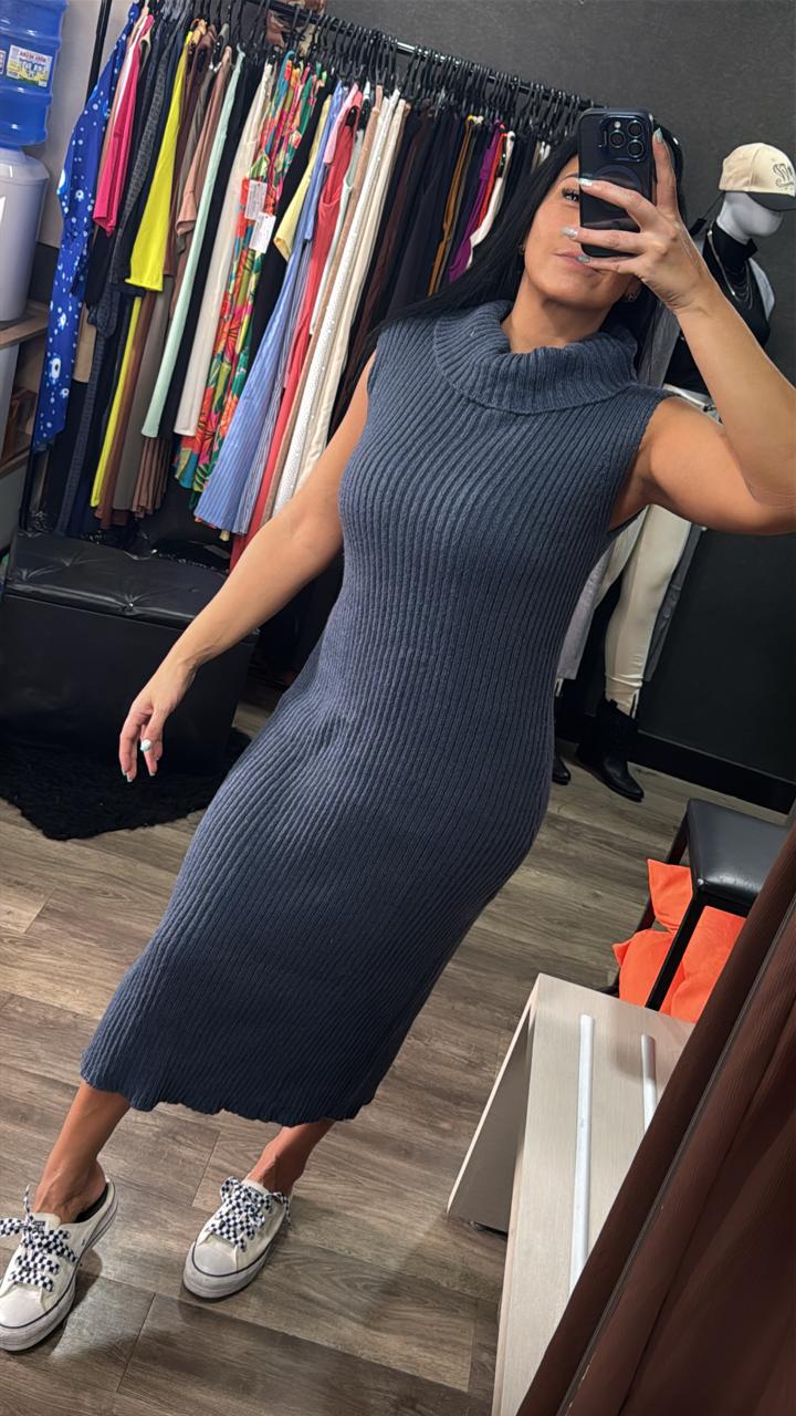Vestido Gola Alta Lã