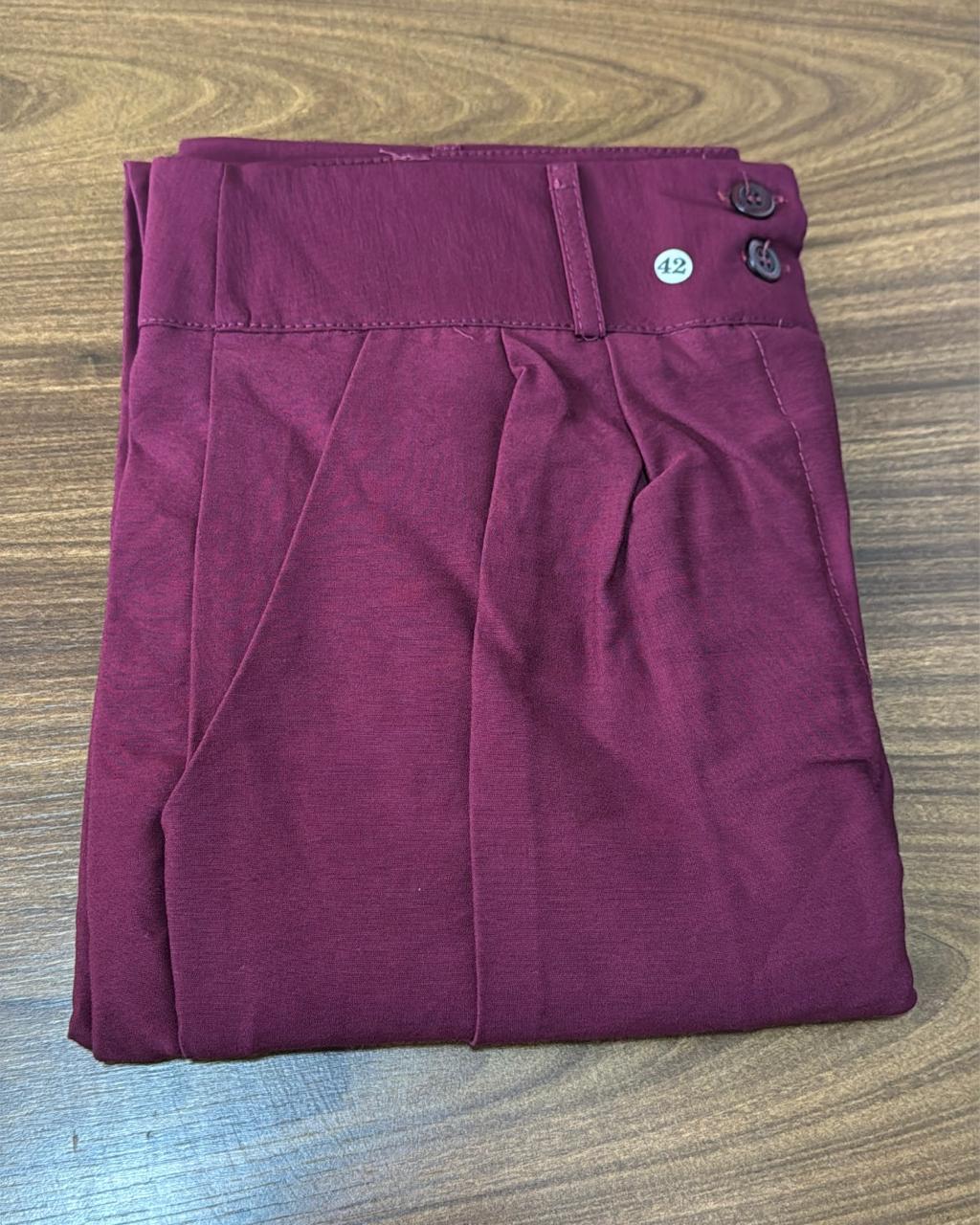 Calça Pantalona Com Botão Duplo