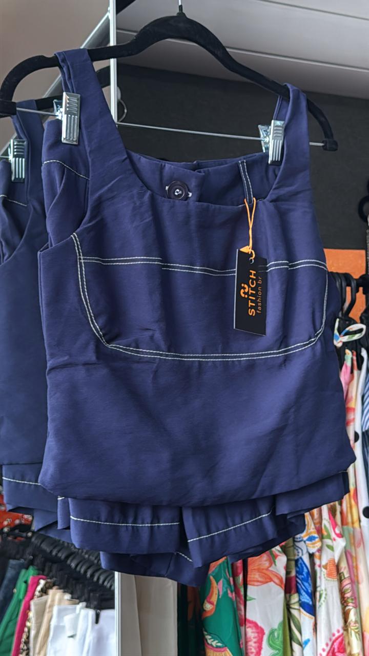 Conjunto Alfaiataria Shorts + Blusinha
