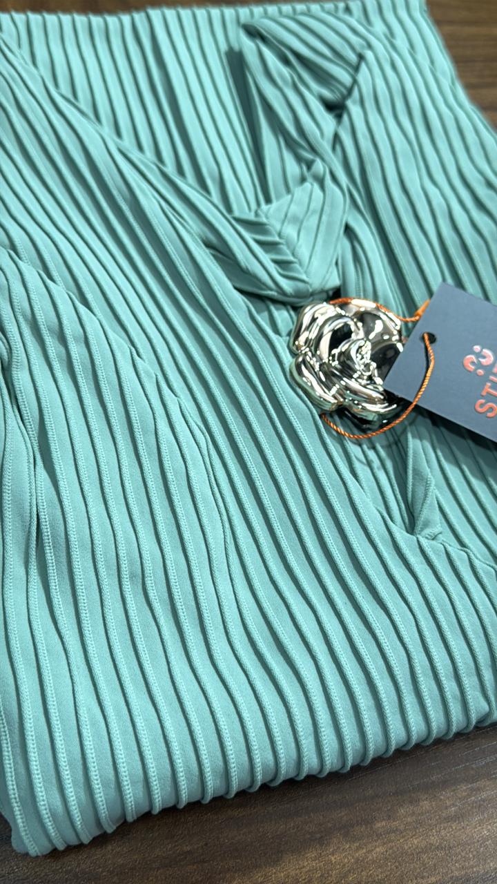 Vestido Midi Frente Unica + Aplicaçao