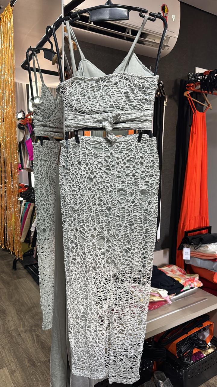 Conjunto Renda Lycra Cropped + Saia