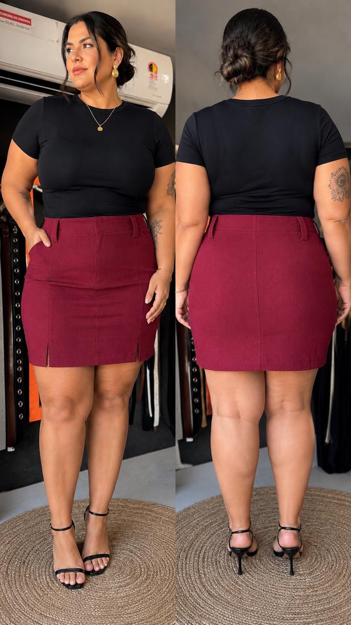 Shorts/Saia Com Passante Cinto e Recorte Frontal