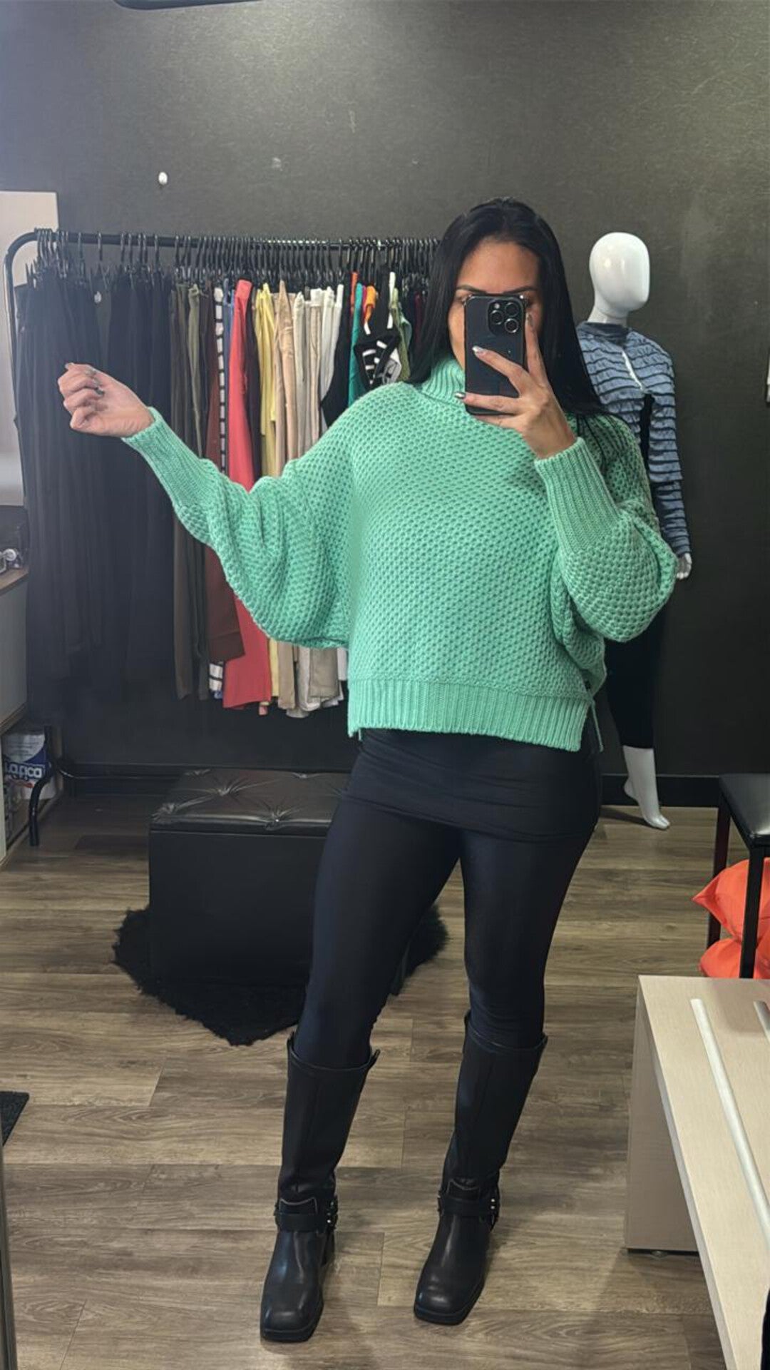 Blusas Tricô Gola Alta