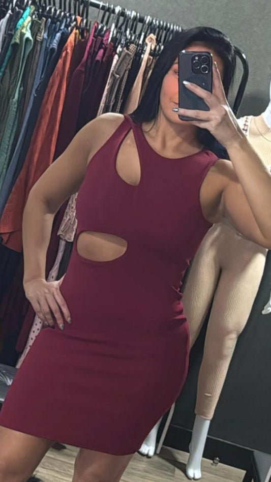 Vestido Com Recorte