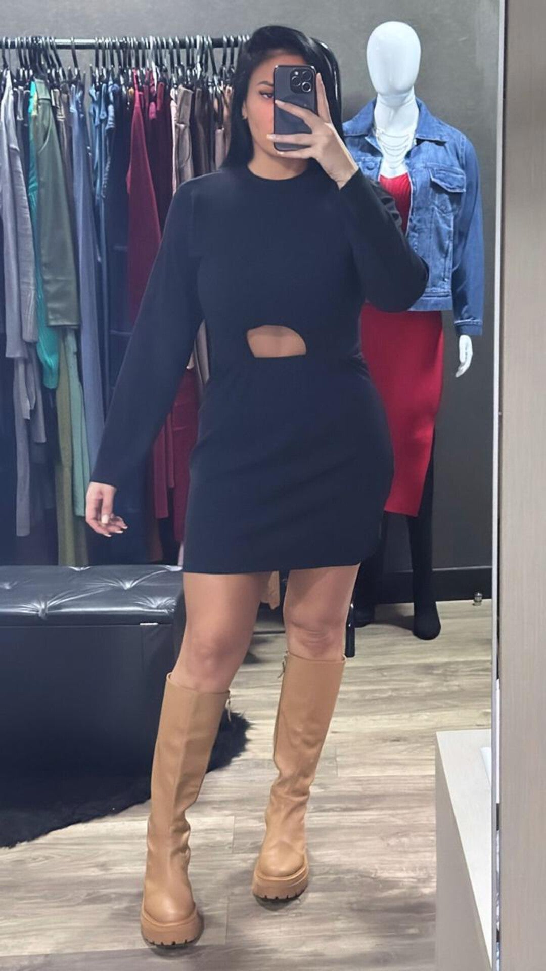 Vestido Manga Longa + Recorte Frontal