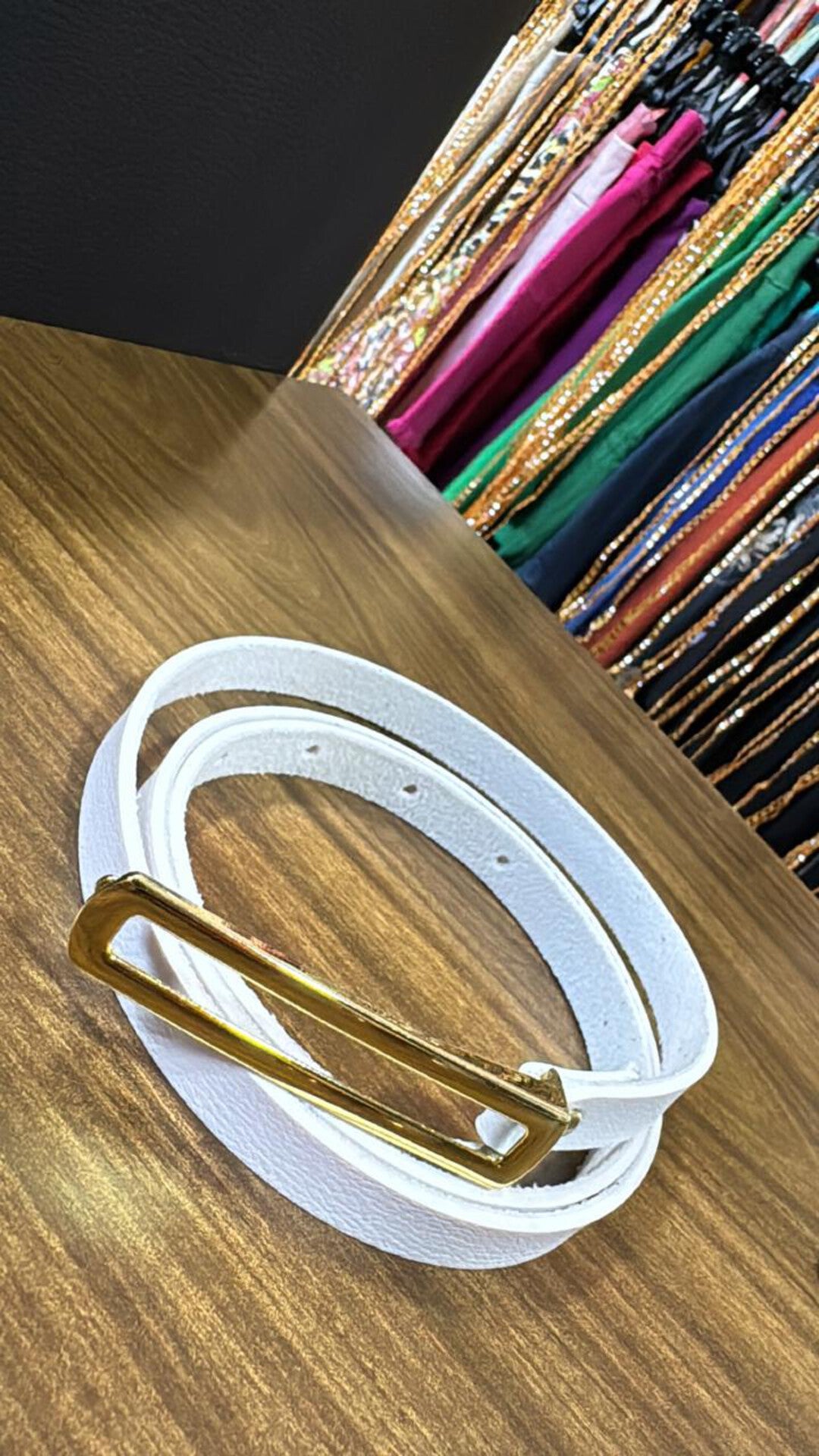 Cinto Fininho Fivela Metal