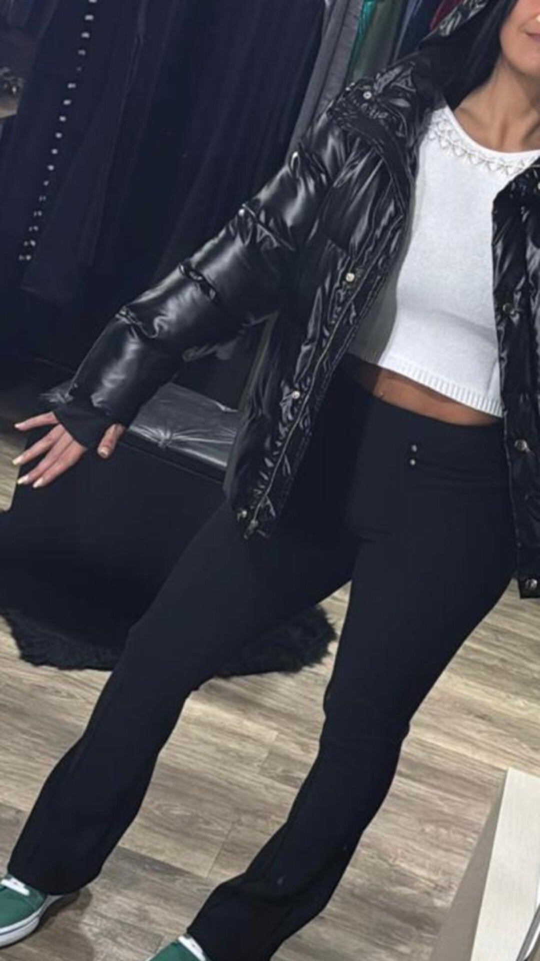 Calça Elastano Flare C/Aplicaçao Strass