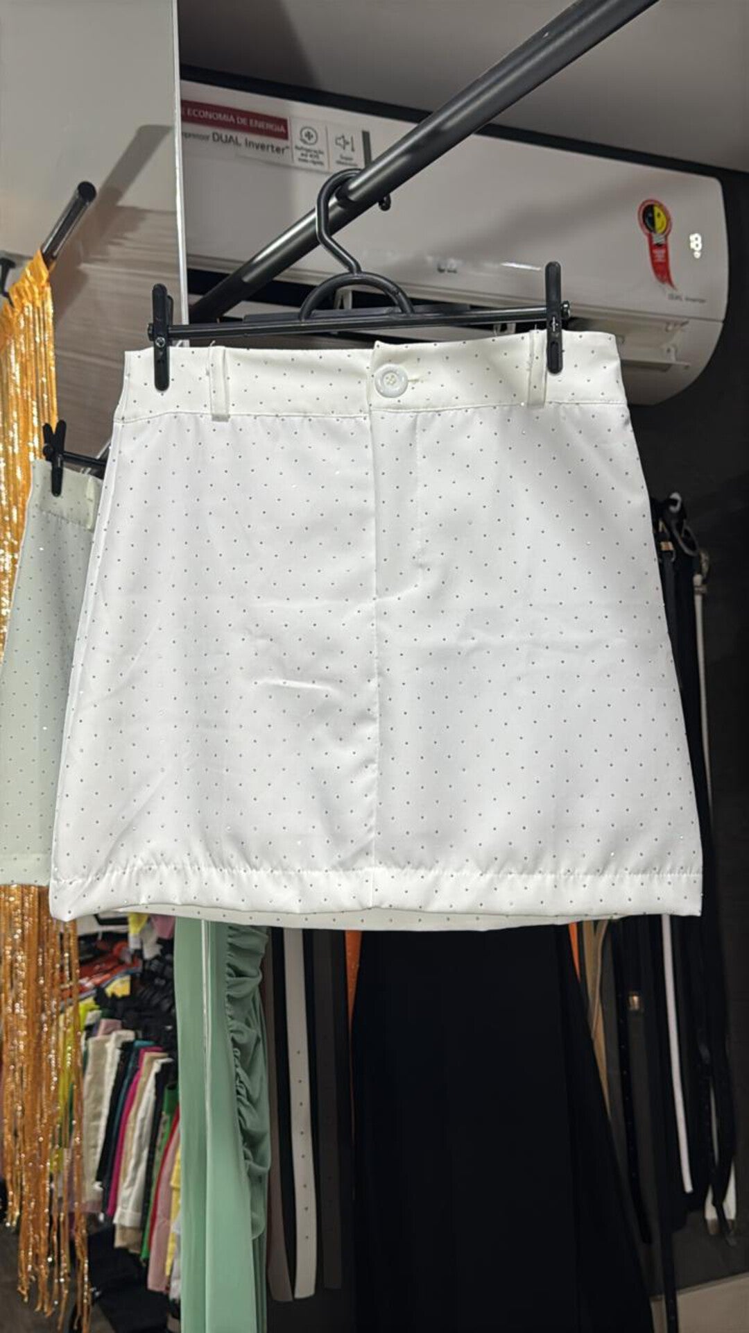 Shorts/Saia Alfaiataria + Aplicação Strass